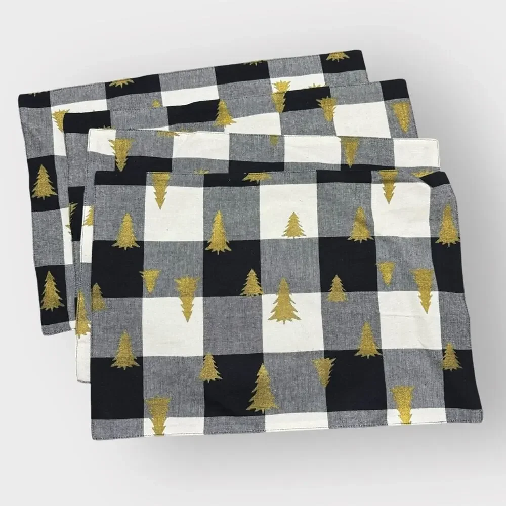 (4) Holiday Christmas placemats and plates
